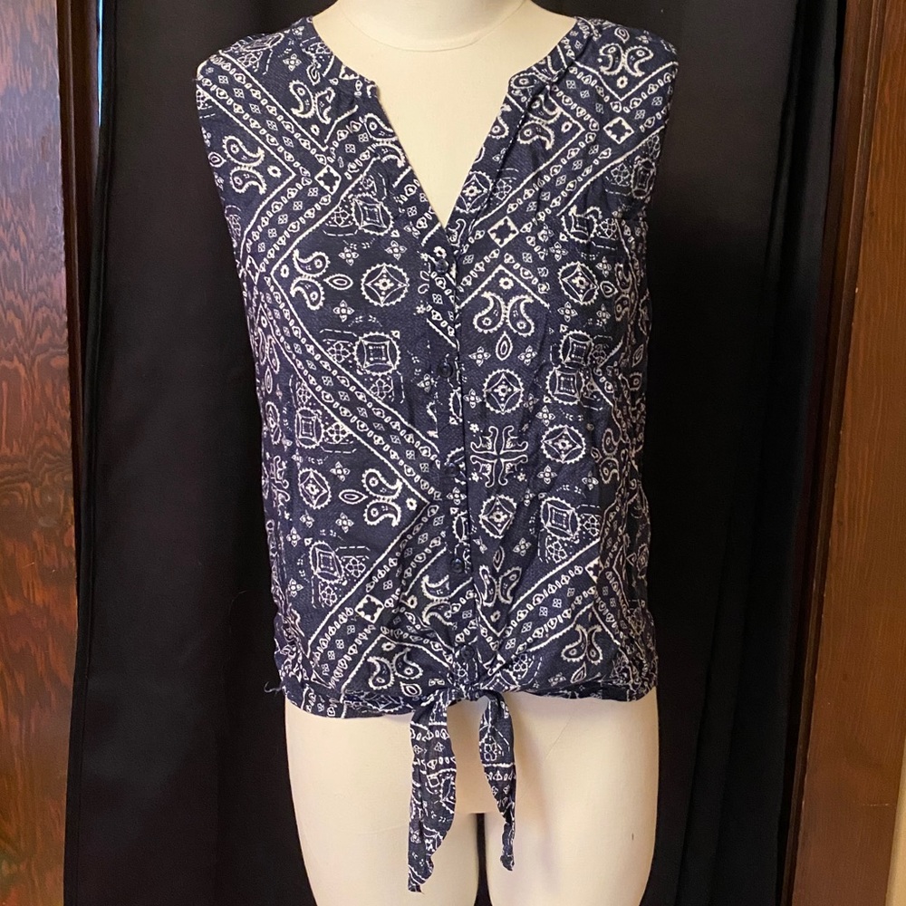 Lucky Brand tie-front top